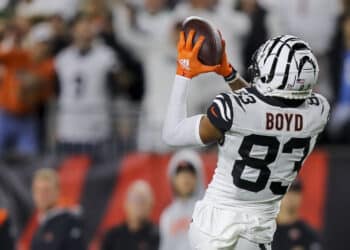 Underdog Fantasy Battle Royale Strategy for NFL Week 8 Monday Night Football + Week 9 Thursday Night Football