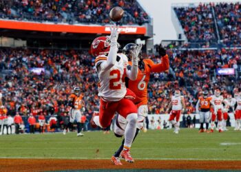 How a TLC Song Fixed a HUGE Leak in my Fantasy Football Draft Strategy